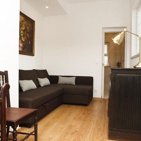Cushy Apartment With Garden In Estoril Exterior foto
