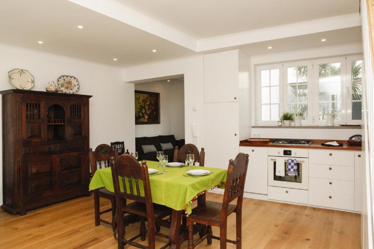Cushy Apartment With Garden In Estoril Exterior foto
